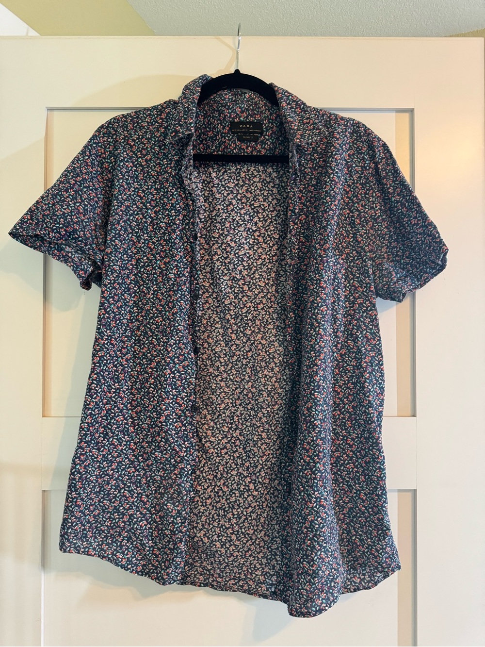 Zara Men's Navy Floral Short-Sleeve Button Shirt